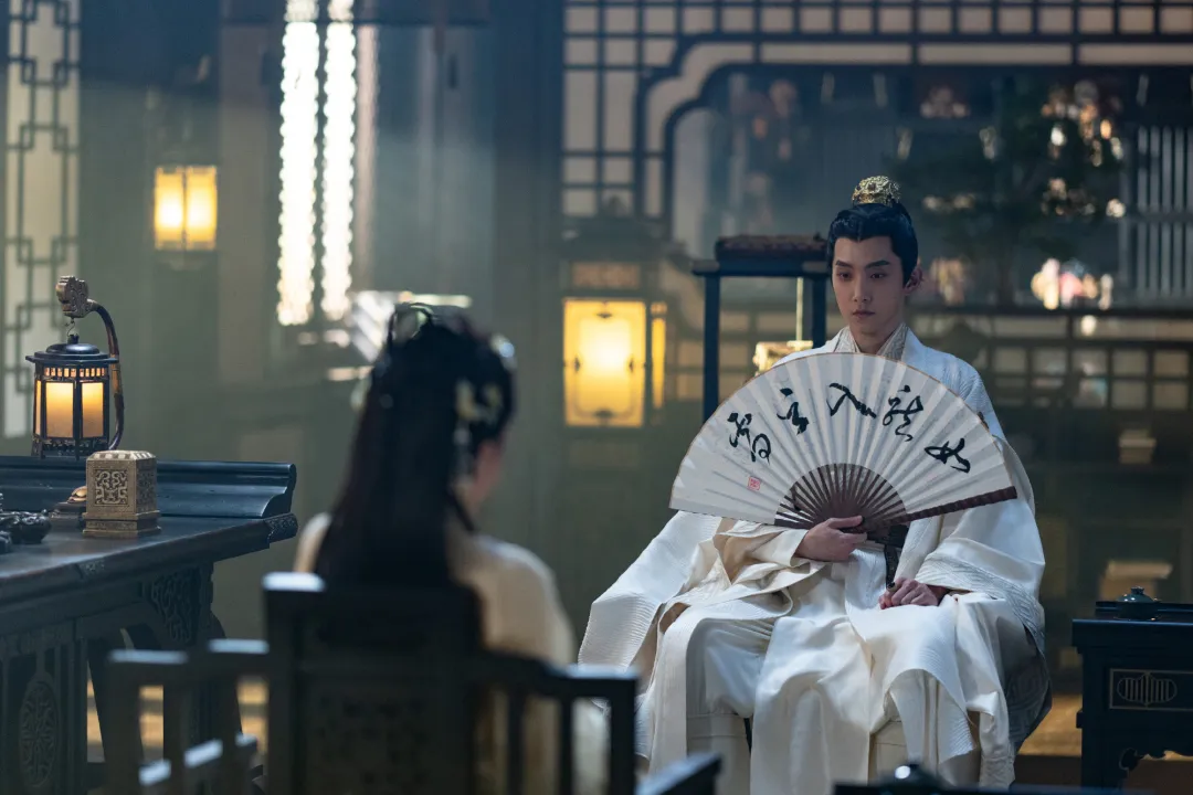 《大奉打更人》特别出演意外出圈，身材管理满分，男主瞬间不香了？