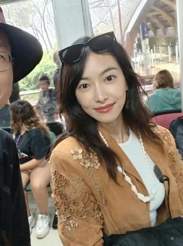 娱乐爆料:景甜,关晓彤,宋茜,乔振宇,周冬雨