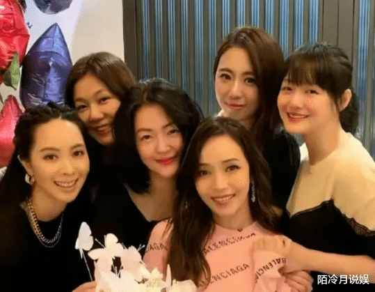 大S苦心经营了27年的朋友圈,在消失9个月后,竟沦为了笑柄?