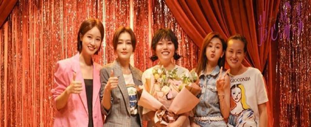 《玫瑰的故事》被人民网发文点评，言辞犀利，都说到观众的心坎里