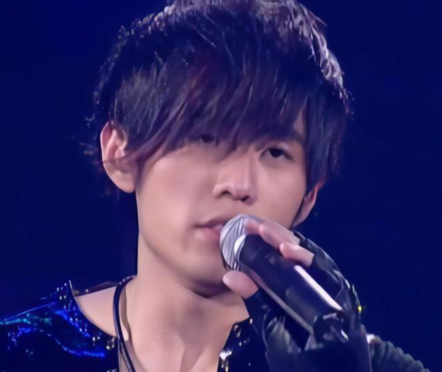 若黄家驹活着,被遗忘的Beyond能和周杰伦平起平坐吗?答案很残酷