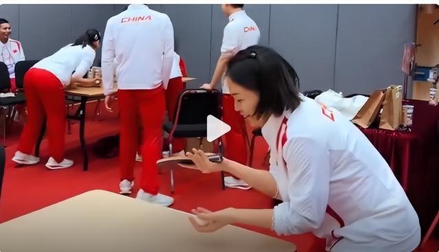 孙颖莎香港演讲完整版?孙颖莎深夜痛哭过?孙颖莎人生经历大盘点