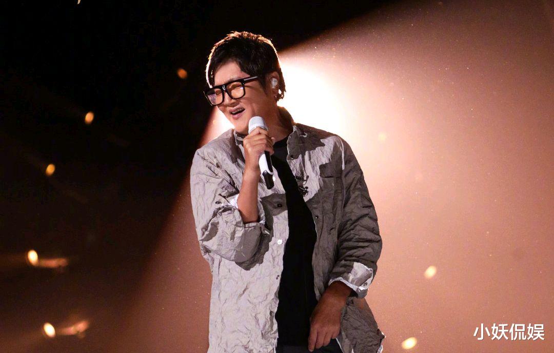 《歌手2024》第四期播出，黄宣改编太吵，那英再次紧张失误