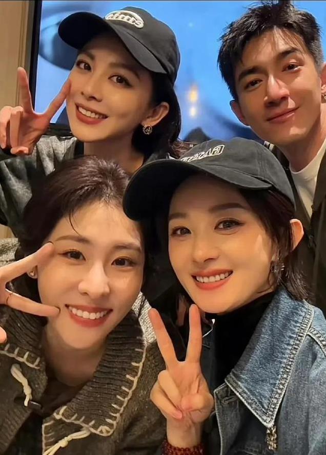 内顶级娱CP出炉，博肖登顶，张凌赫白鹿10林更新丽颖3李现杨紫第2