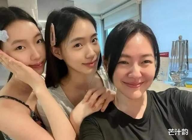 离谱!小S节目中称愿意与老公开放性关系,许雅钧回怼小S三观正