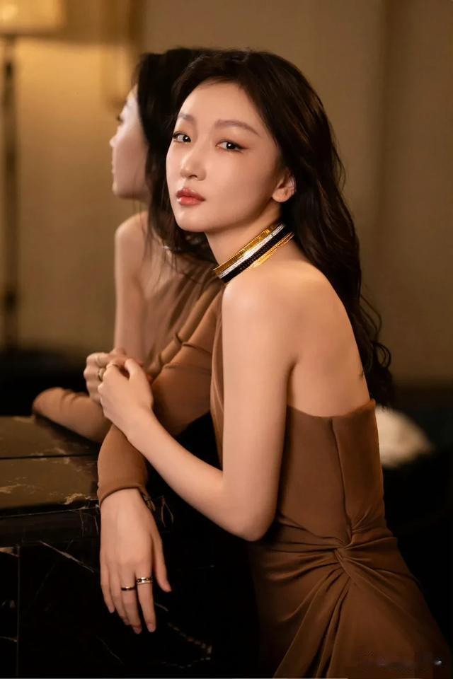 娱乐爆料:景甜,关晓彤,宋茜,乔振宇,周冬雨