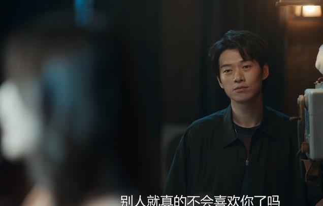 收手吧!不合适就别演意气风发少年郎了,少年还是要真少年来演