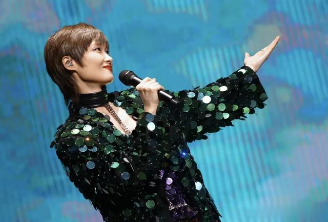 2024央视中秋晚会大揭秘! 明星阵容曝光,娱乐圈春天预示着什么?