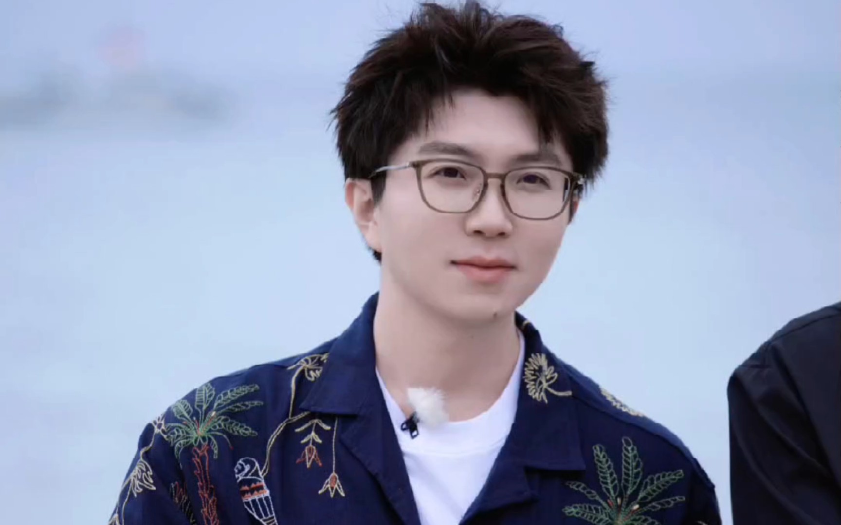 毛不易节目中惹恼李雪琴,毒舌功力再现,喜剧效果引发热议