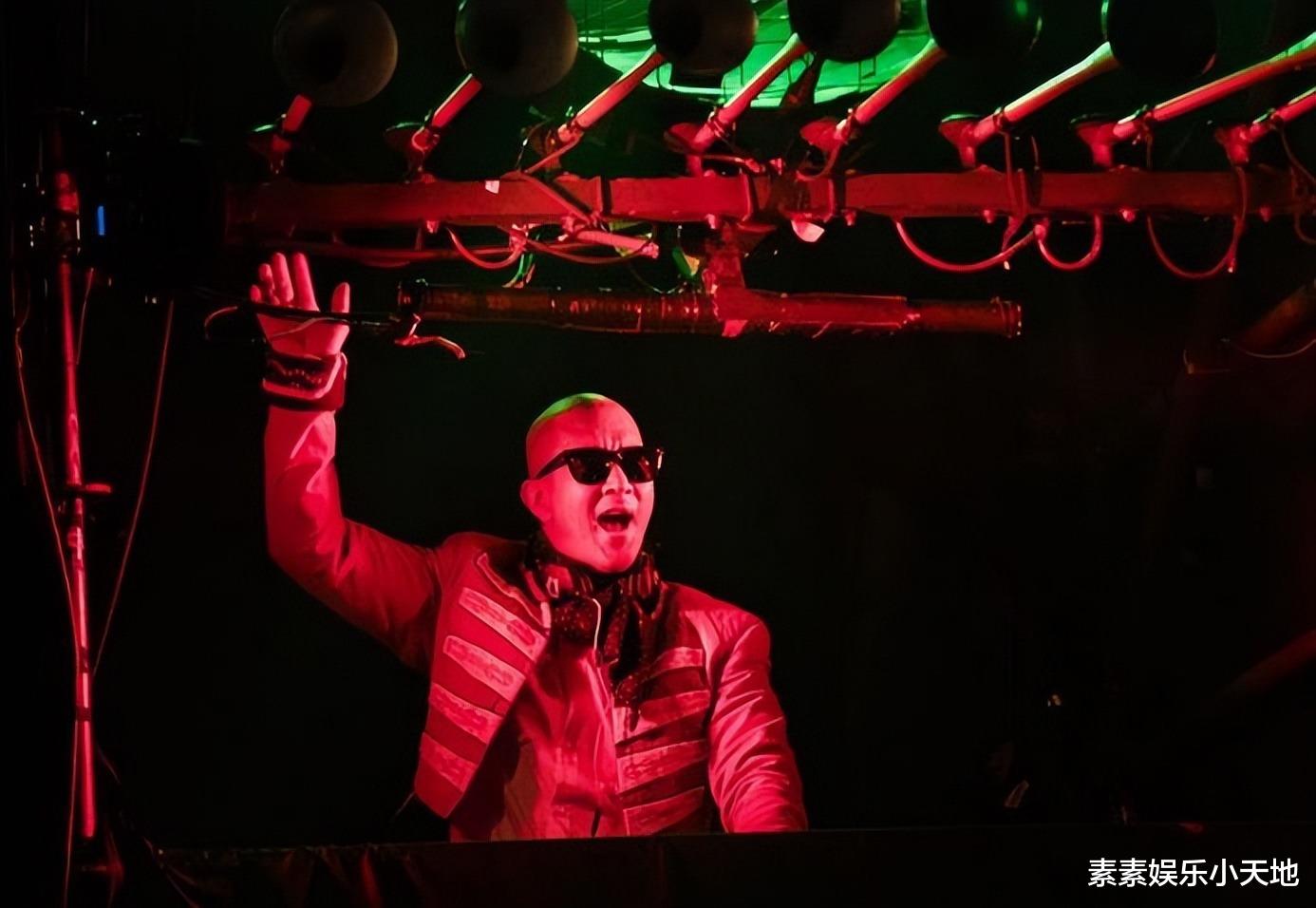 具俊晔风波后最新露面,54岁还扮酷,被大S精心打扮了一番