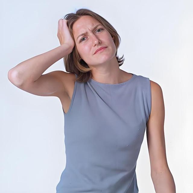 贾玲白减了!“虎背熊腰”现身新活动,求媒体p图挽尊?