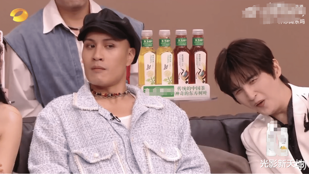 那英|《歌手》洋人开口跪，观战间孙楠黄宣表情太真实，那英活该垫底