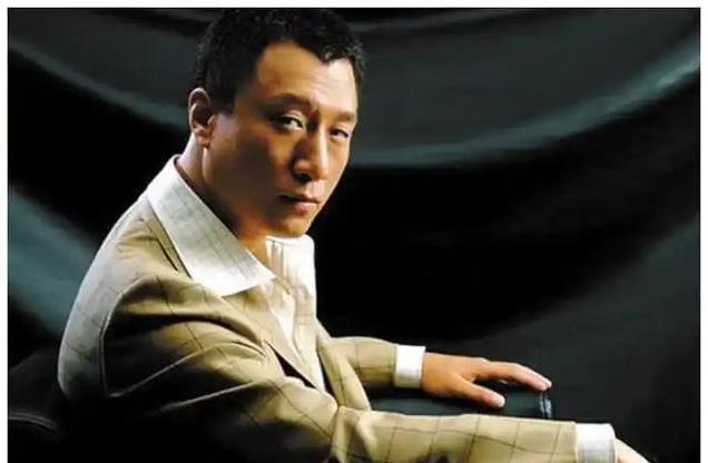 “隐藏大佬”孙红雷:住北京6千万豪宅,片酬180万,他到底多有钱