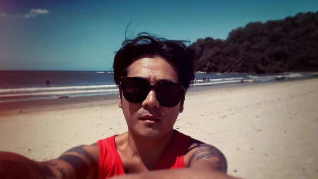 曹格公开征友，期待开启新恋情，网友透露其性格不受控在一起太累