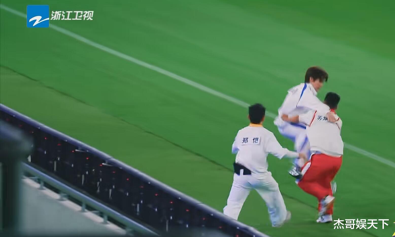 李晨说出了观众最想说的心里话，张真源成赢家，《跑男》彻底封神