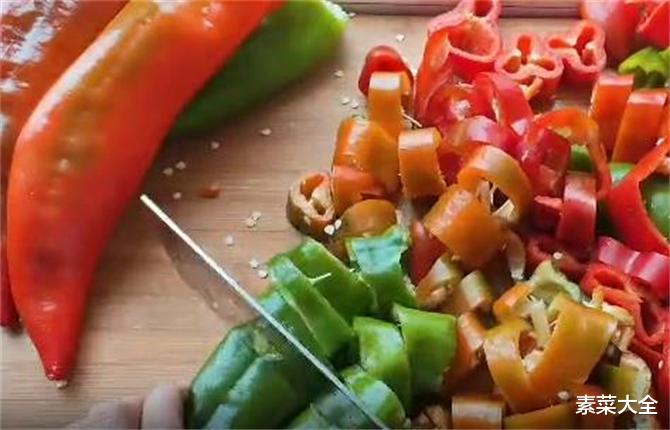 6斤辣椒,1斤大蒜,不用一滴油,酸爽解腻超下饭,做一次吃2月