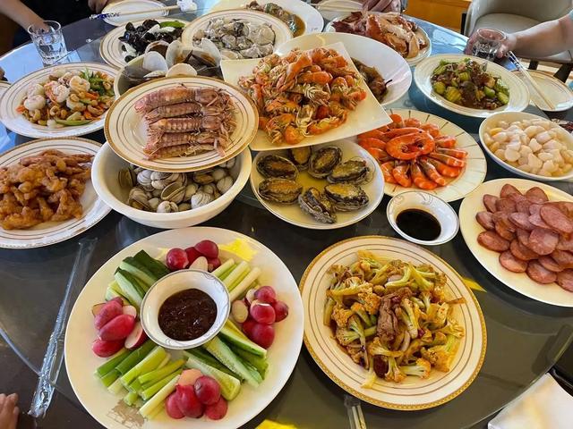 老话“中秋5不吃,吃了一年穷”,指哪5不吃?中秋家宴别犯了忌讳