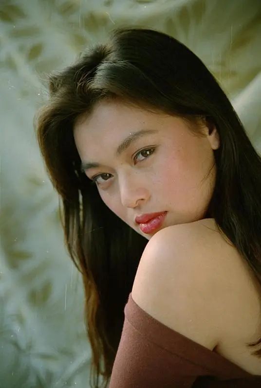 史可一家四口回国度假!60岁史可美艳如初,可惜俩儿子颜值完全被外国爹拉垮