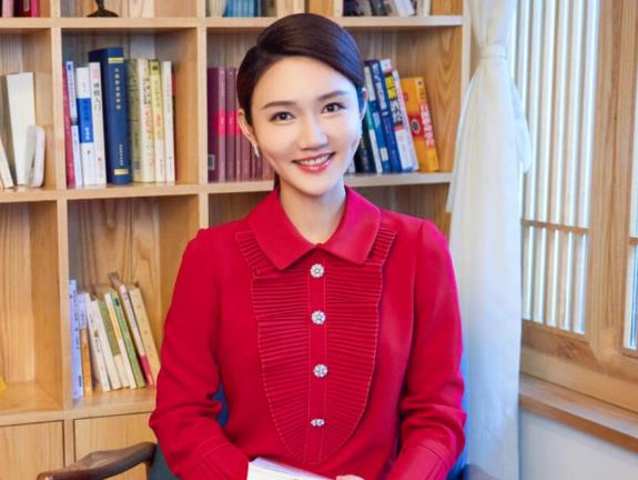 “央视穷鬼”龙洋：没车没房，择偶标准高到离谱，如今怎么样了