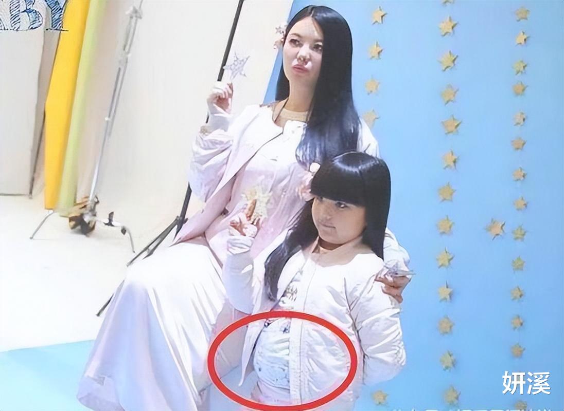 37岁刘诗诗对比48岁李湘:一个素餐为主,一个大鱼大肉,身材给出答案