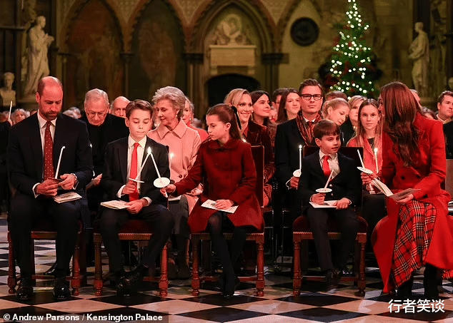 8岁夏洛特气场全开!一个眼神彰显血脉压制,路易王子不敢闹了