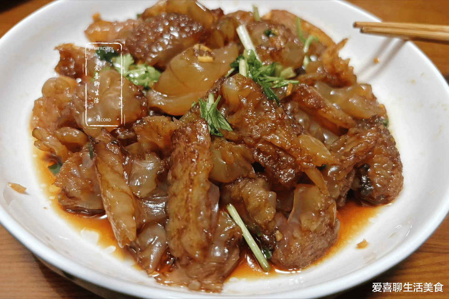 这食材5块做一盘，一洗一拌就上桌，口感脆嫩味道鲜美，中老年要多吃！