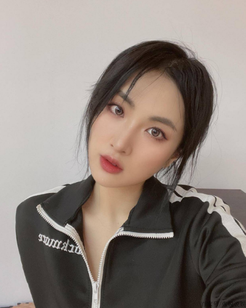 “资本家的丑孩子”收手吧，论顶级审美，还得是以前的煤老板