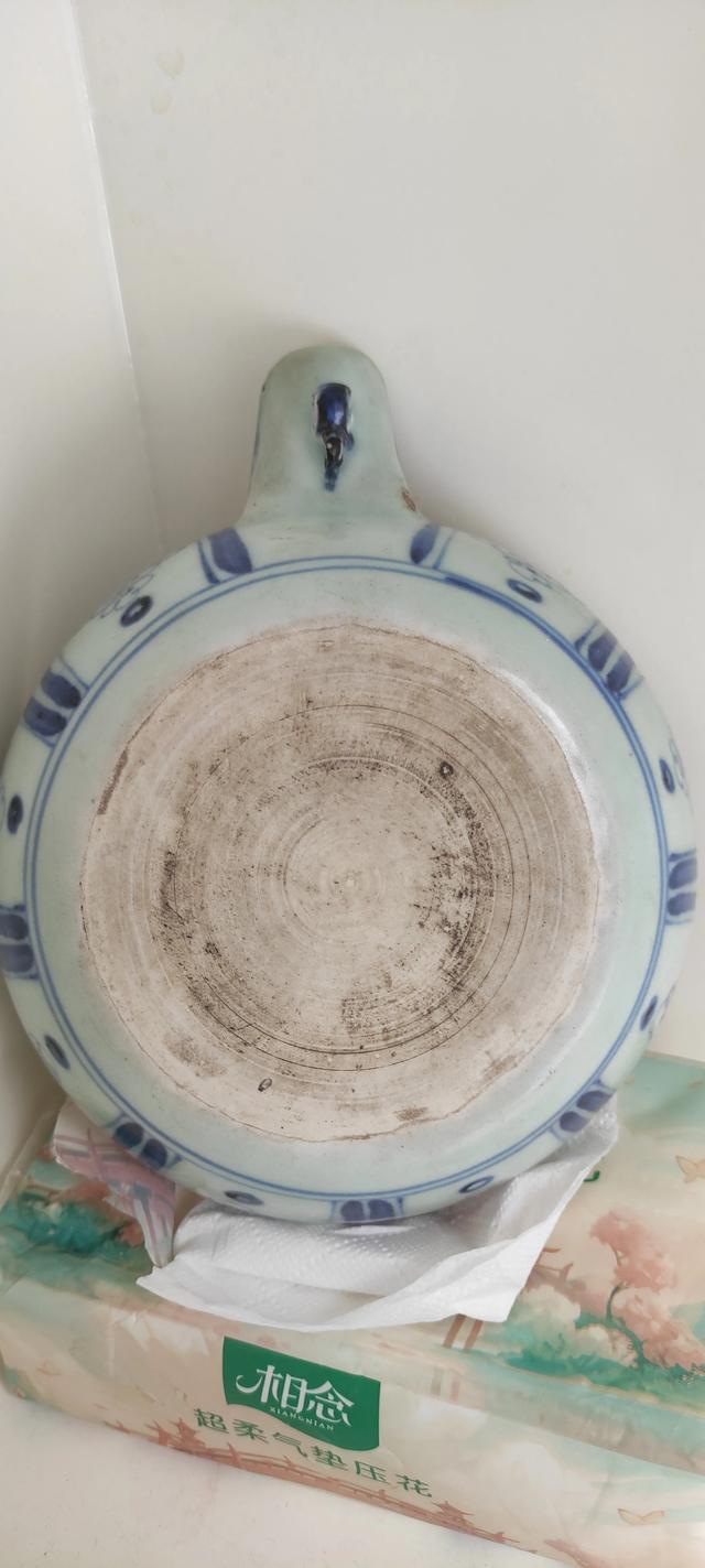 窖藏出土标本元青花莲池鸳鸯匜