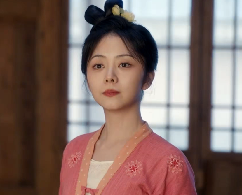 《蜀锦人家》明天开播，谭松韵造型很美，预告片看得人心痒痒