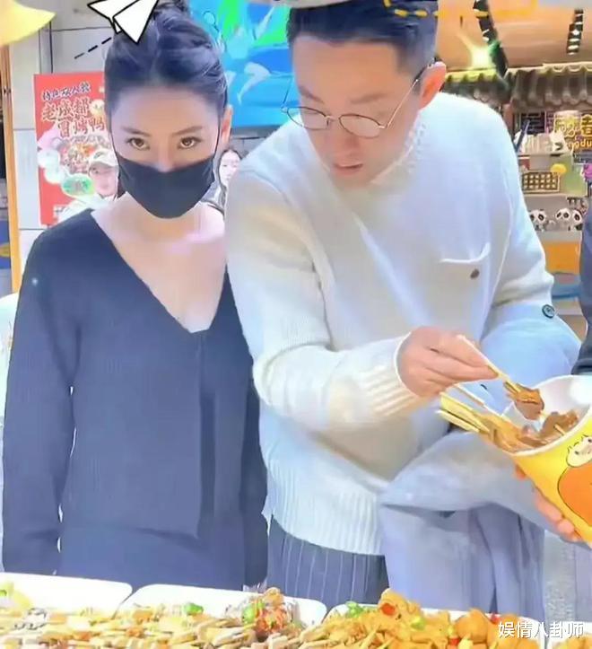 汪小菲高调晒求婚最新后续！张兰疑力挺新儿媳，网友嘲讽：大S这下慌了