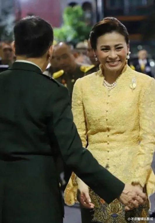 西拉米是后宫颜霸,身穿一袭便服依旧惊艳,西拉米比苏提达还要美