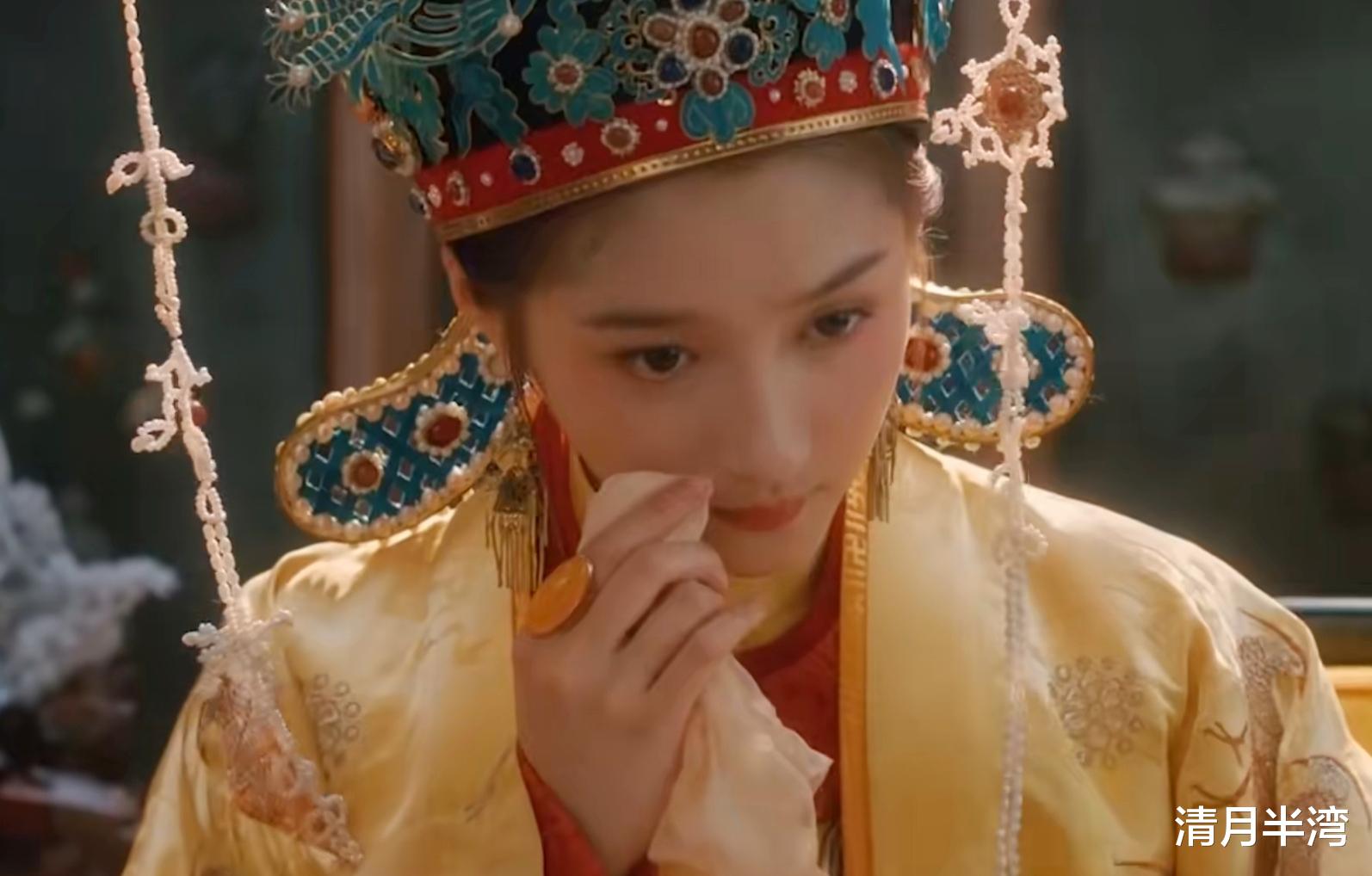 同演贾元春,有人雍容华贵一脸富态,有人仿佛宫里窜出的大马猴?