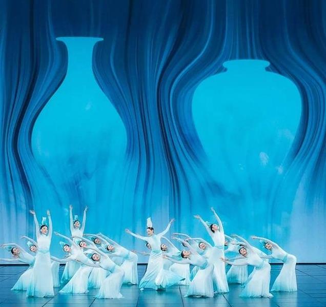 2025年春晚,导演组名单上热搜!悬着的心终于“死了”