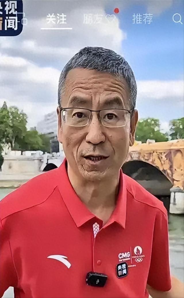 央视一哥白岩松：被病痛折磨，每天严重失眠抑郁，56岁却成这样