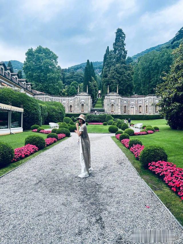 唐艺昕分享出游日常，张若昀拍的吗