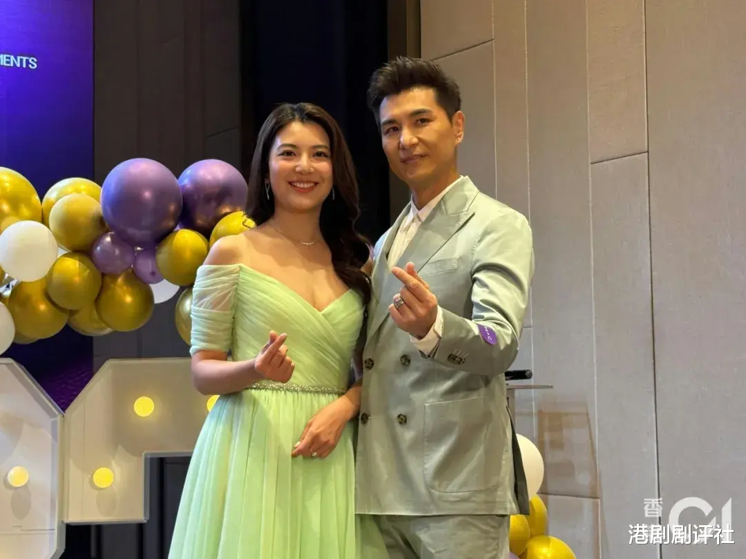 TVB视帝夫妇获品牌方续约直言酬劳不错，港姐太太盼追生儿子凑成好字