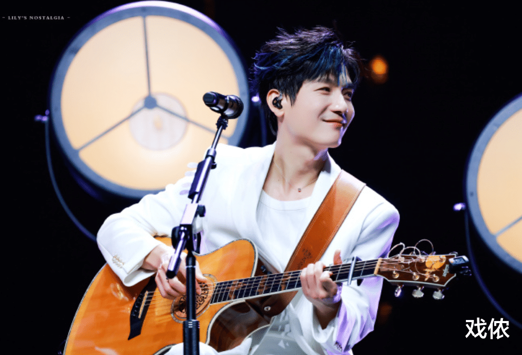 让陈楚生心甘情愿欠下227亿违约金的女人,如今怎么样了?