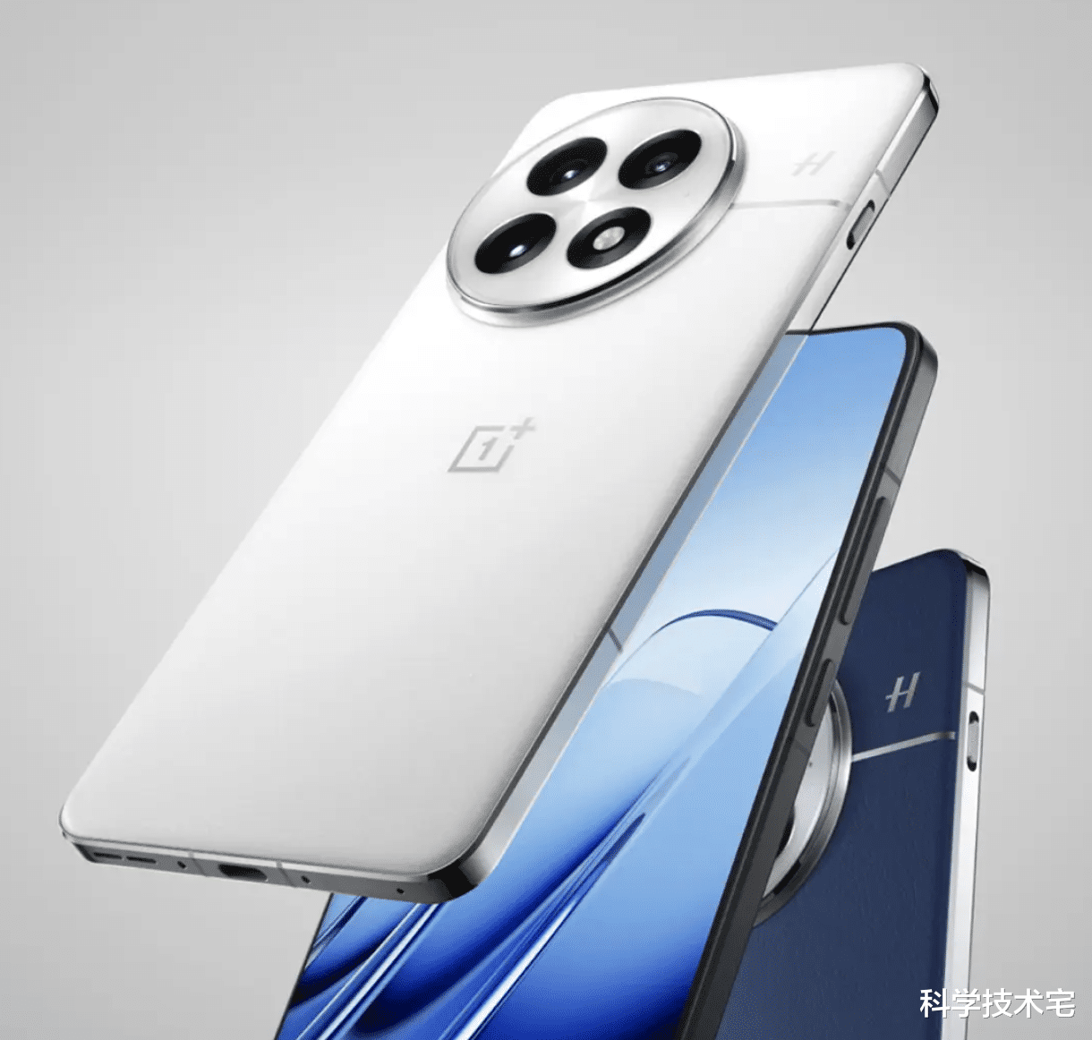 都卖4499元！小米15、荣耀Magic7、一加13，谁才值得购买？