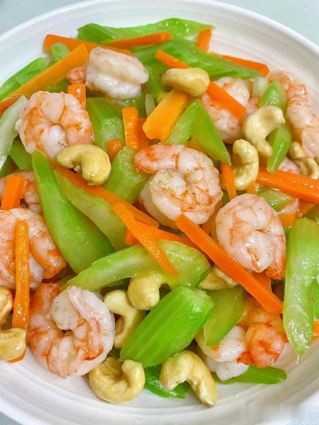 晚春是“减肥黄金期”,多吃5种减脂菜,排毒瘦身,减小肚腩