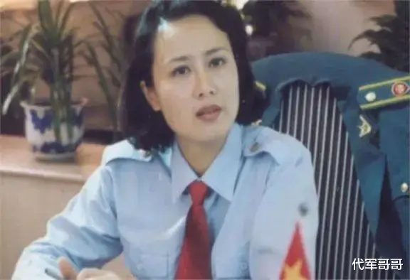 她30岁走红,低调嫁给乒乓王子,如今在《玫瑰的故事》中演美丽妈妈