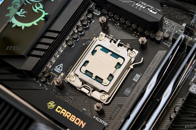 AMD风头正盛，Intel全新升级，2024旗舰处理器横评测试！