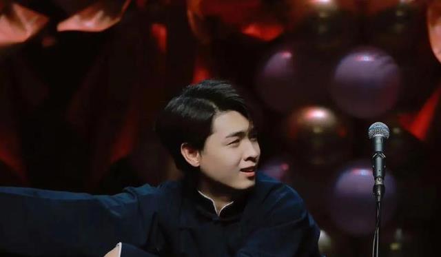 郭德纲为什么封箱还带秦霄贤？因为“那点破事”根本就不叫事！