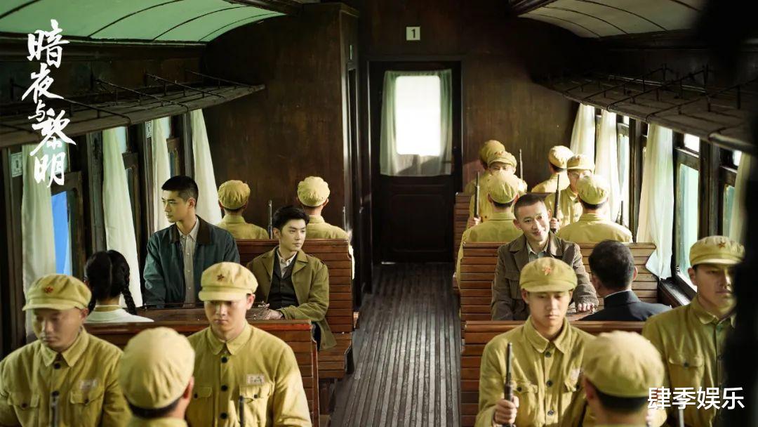 《暗夜与黎明》：公安局中的卧底到底是谁，其实剧中细节早有暗示