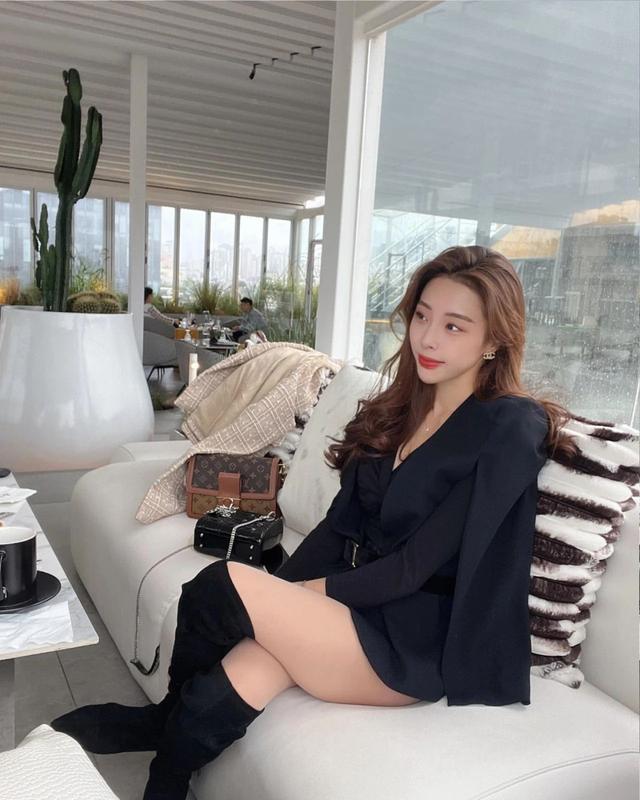 哪些瑜伽拉伸动作,对于初学者比较友好?