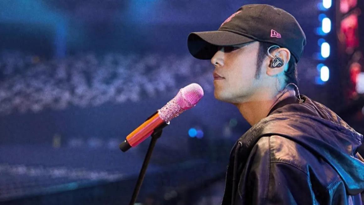 周杰伦演唱会，50岁林志颖少年感好绝，昆凌脸肿翻车，余文乐也在