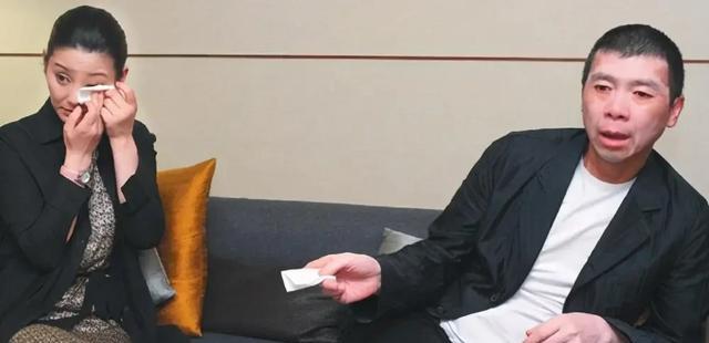 直到张默现状曝光,才终于明白,“后妈”邓婕的牺牲全都白费了