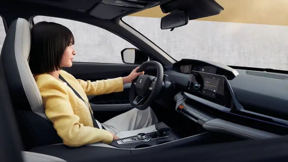 被忽视的轿跑神车!媲美奥迪A7,续航1300km,仅售8万多,却卖不动