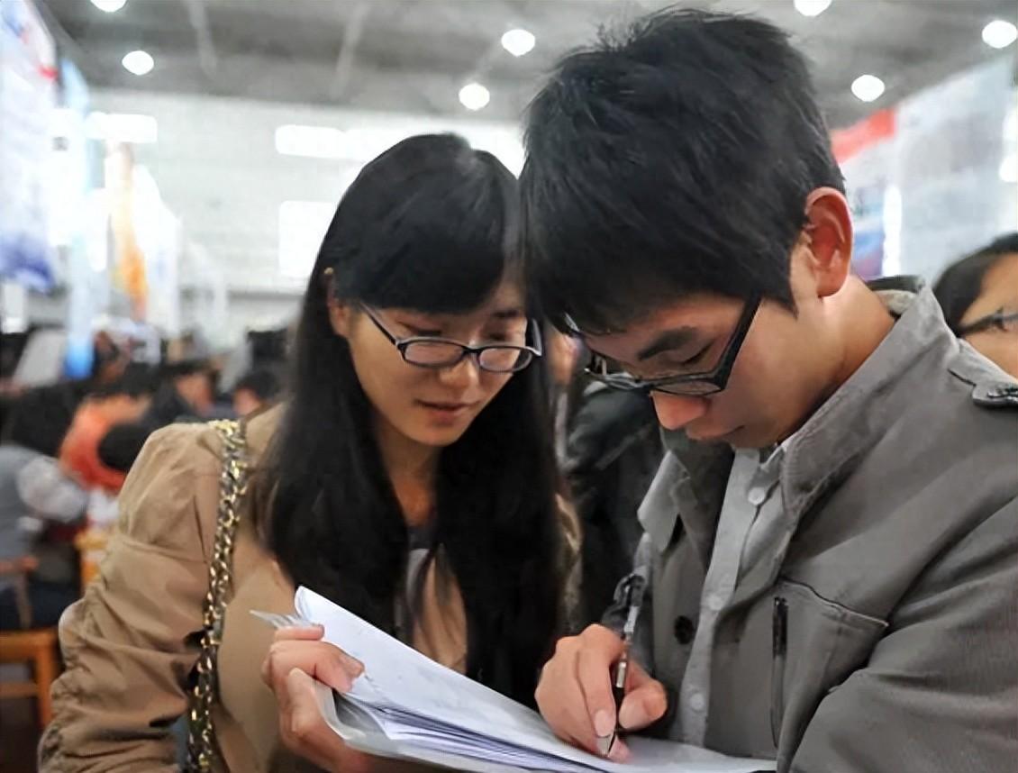 毕业找工作后才发现,高考上211和考研上211,差距不是一星半点!