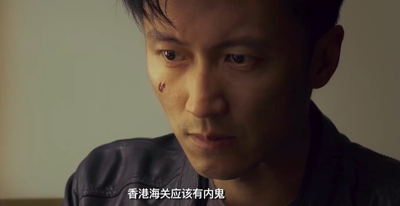 看完《海关战线》的谢霆锋,对塑料古偶应激了!满屏假肌肉的痛,此刻尽数爆发