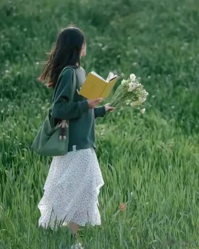 就算是自取其辱，40岁以上的人还是要试试自己投简历找工作？